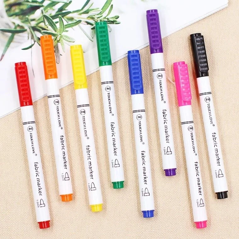 8 barvni trajni marker za tkanine